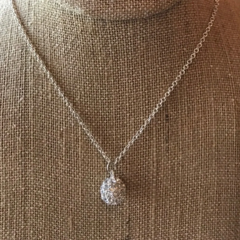 🌸Set of 2 Kids Stella & Dot Necklaces-Kristen Charm & Pink Mariposa Butterfly🦋